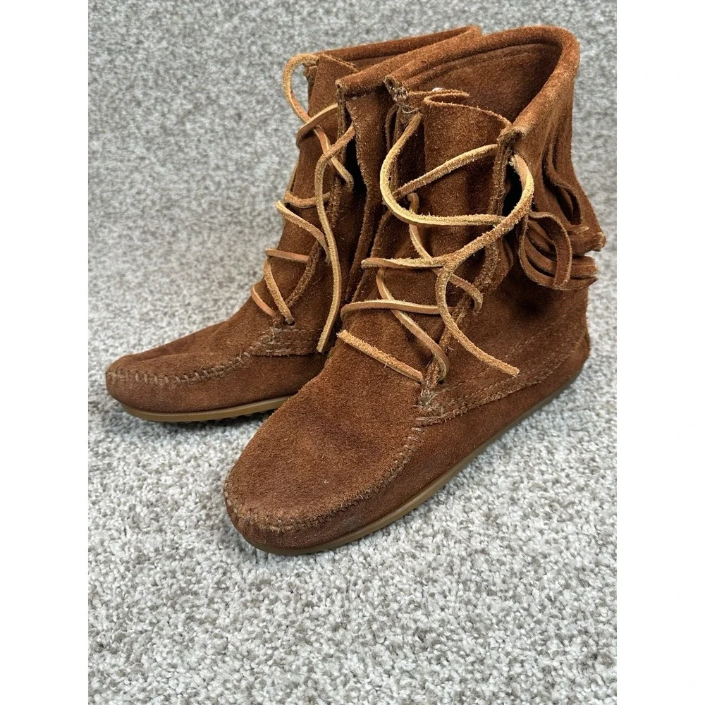 Minnetonka Moccasins Size 4 Kids Tramper Boot Suede Hard Sole